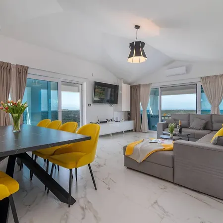 Villa Luminous Infinity With Pool And Gym - Six Bedroom With Pool