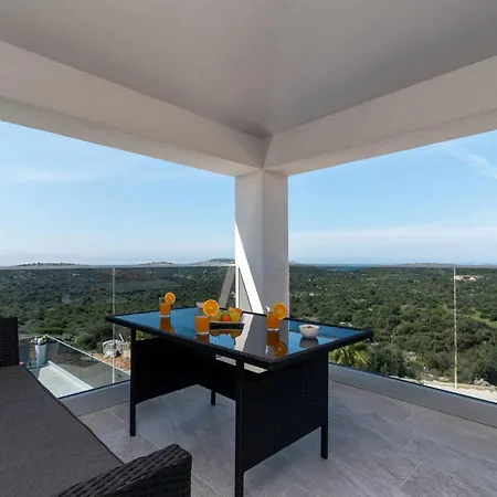 Villa Luminous Infinity With Pool And Gym - Six Bedroom With Pool Rogoznica (Sibenik-Knin)